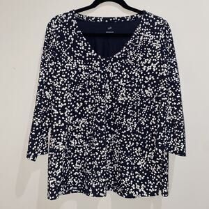 J. JILL Sz M Forward Seam Knit Blouse Dot Print Stretch Career Casual Cotton